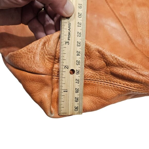 Kiko Leather Hobo Bag Tassel Zipper Fringe Detailing Autumn Boho Chic Festival - Picture 9 of 11